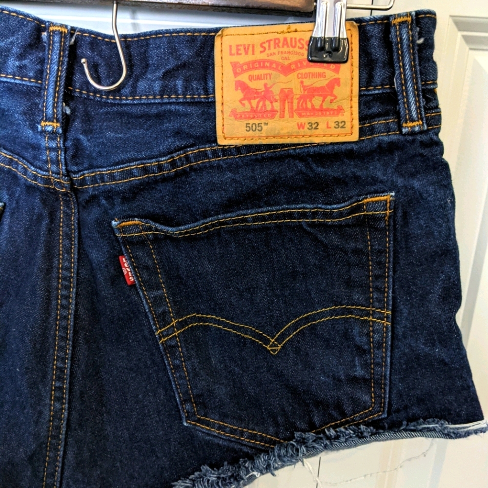 Levi's cut off shorts